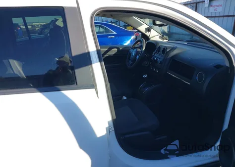 2012 Jeep Compass Sport из США, поврежденный, VIN 1C4NJDBB4CD683309